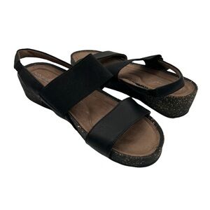NWT Natural Sole Black Strap Sandals Size 9.5 Women's